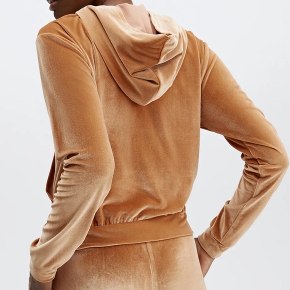 NWOT Fabletics Donna Velour Hoodie in Light Honey, Womens size S small - Picture 6 of 11